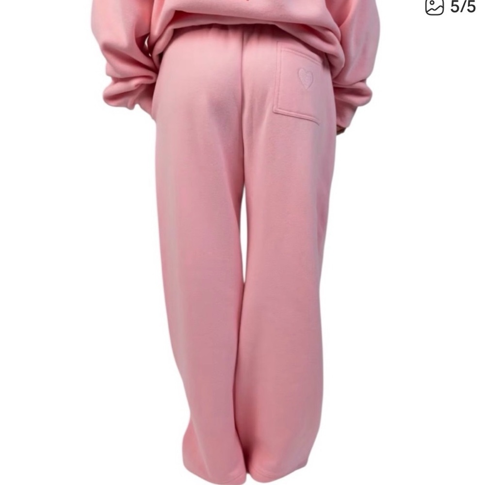 COMFRT Love Limited Edition Petal Pink Straight Leg Sweatpants Size  M - Picture 3 of 3